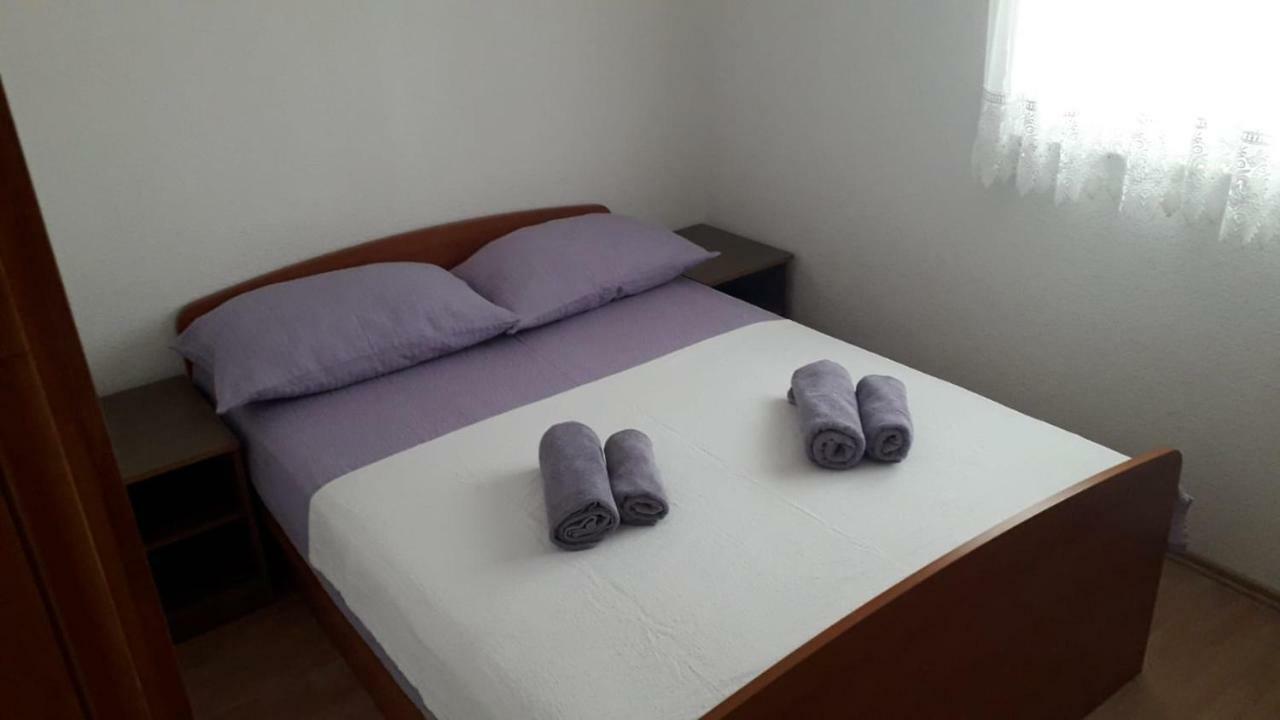 Apartment Hrgic Vir Esterno foto